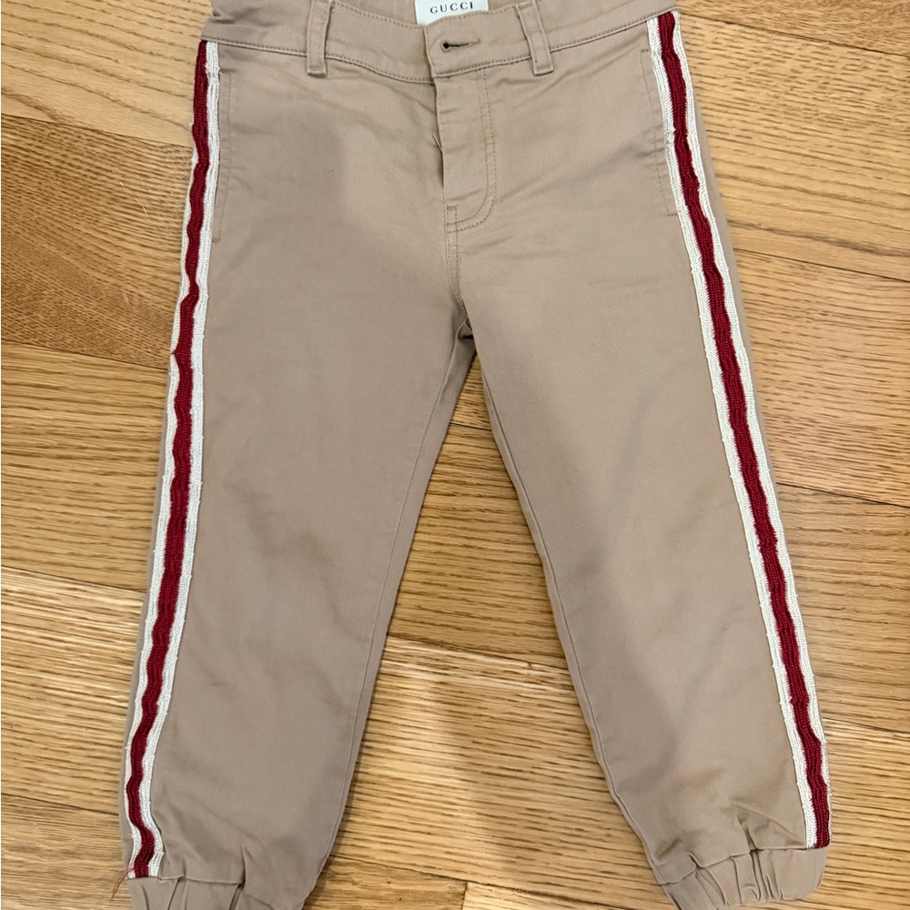 Gucci boys khaki with red stripe 4T